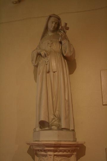 Chantal90.jpg - Statue im Heimsuchungskloster von Troyes, Frankreich